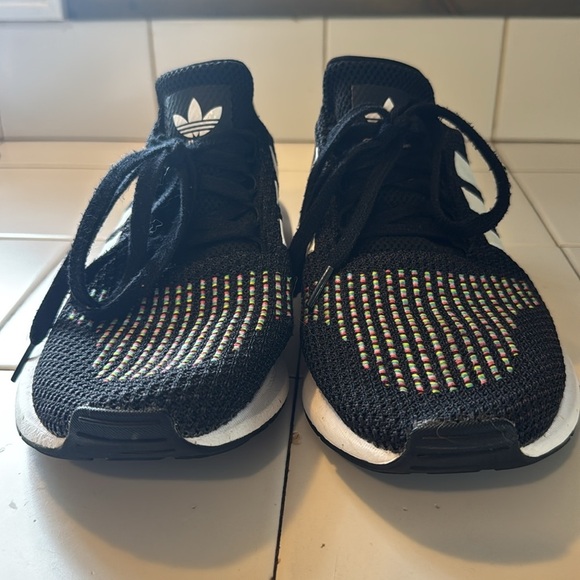 Adidas Women's Swift Run Black Running Sneakers Size 8 1/2 - Picture 7 of 14